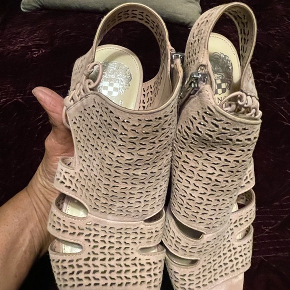 Shoes - Picture 3 of 11